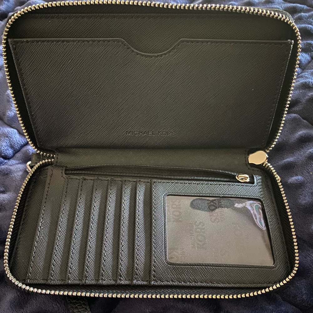 Michael Kors Wristlet (Black)